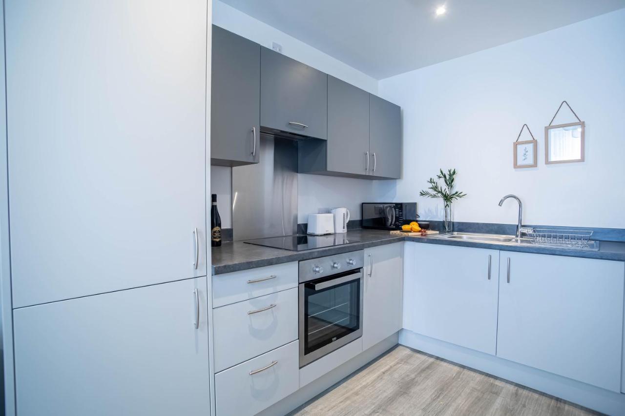 Luxury Apartments Available Next To Train Station - The Wallgate Apartments Wigan - Free Parking Dış mekan fotoğraf