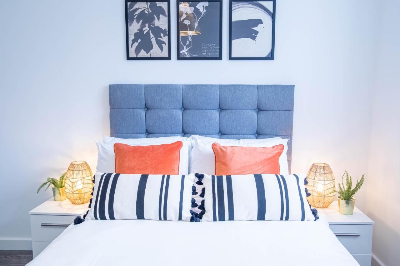 Luxury Apartments Available Next To Train Station - The Wallgate Apartments Wigan - Free Parking Dış mekan fotoğraf