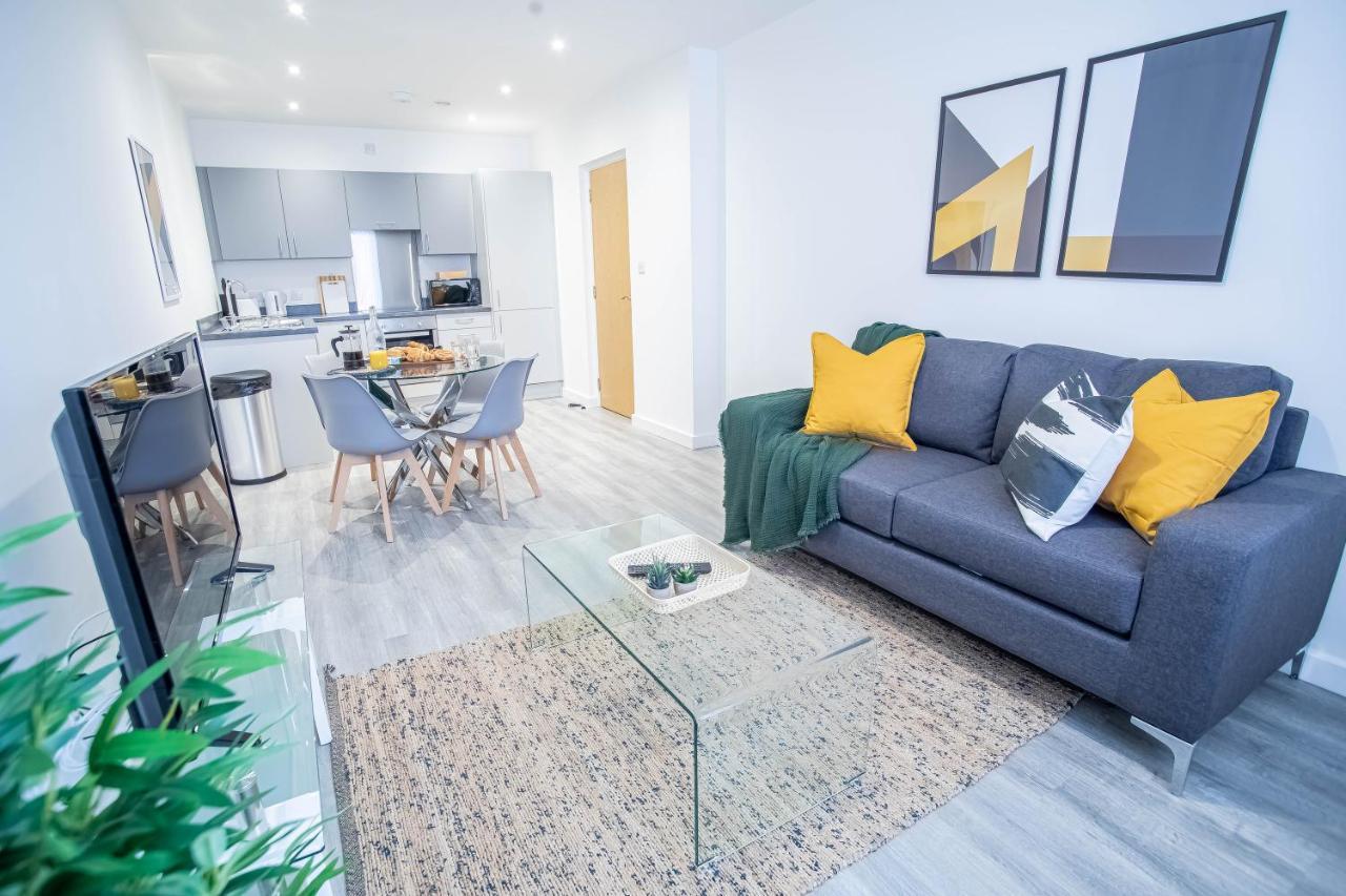 Luxury Apartments Available Next To Train Station - The Wallgate Apartments Wigan - Free Parking Dış mekan fotoğraf