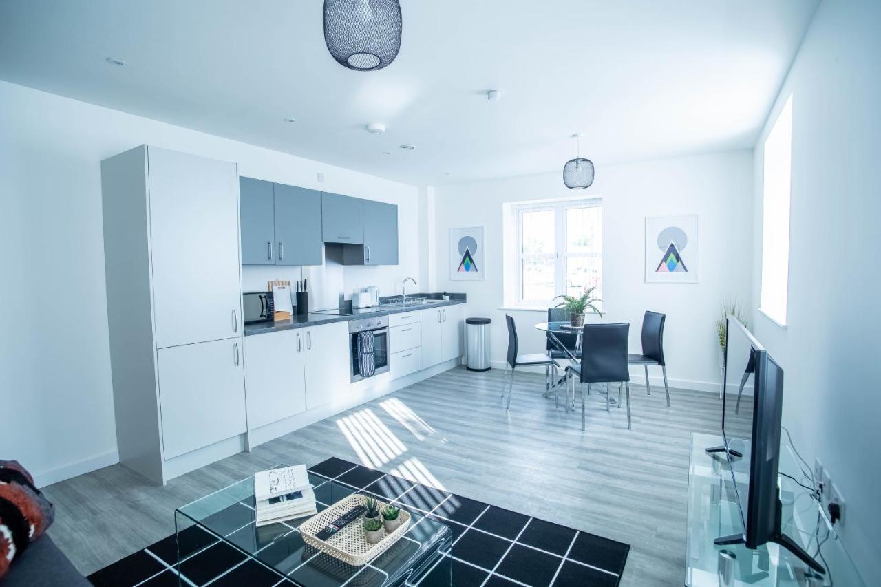 Luxury Apartments Available Next To Train Station - The Wallgate Apartments Wigan - Free Parking Dış mekan fotoğraf