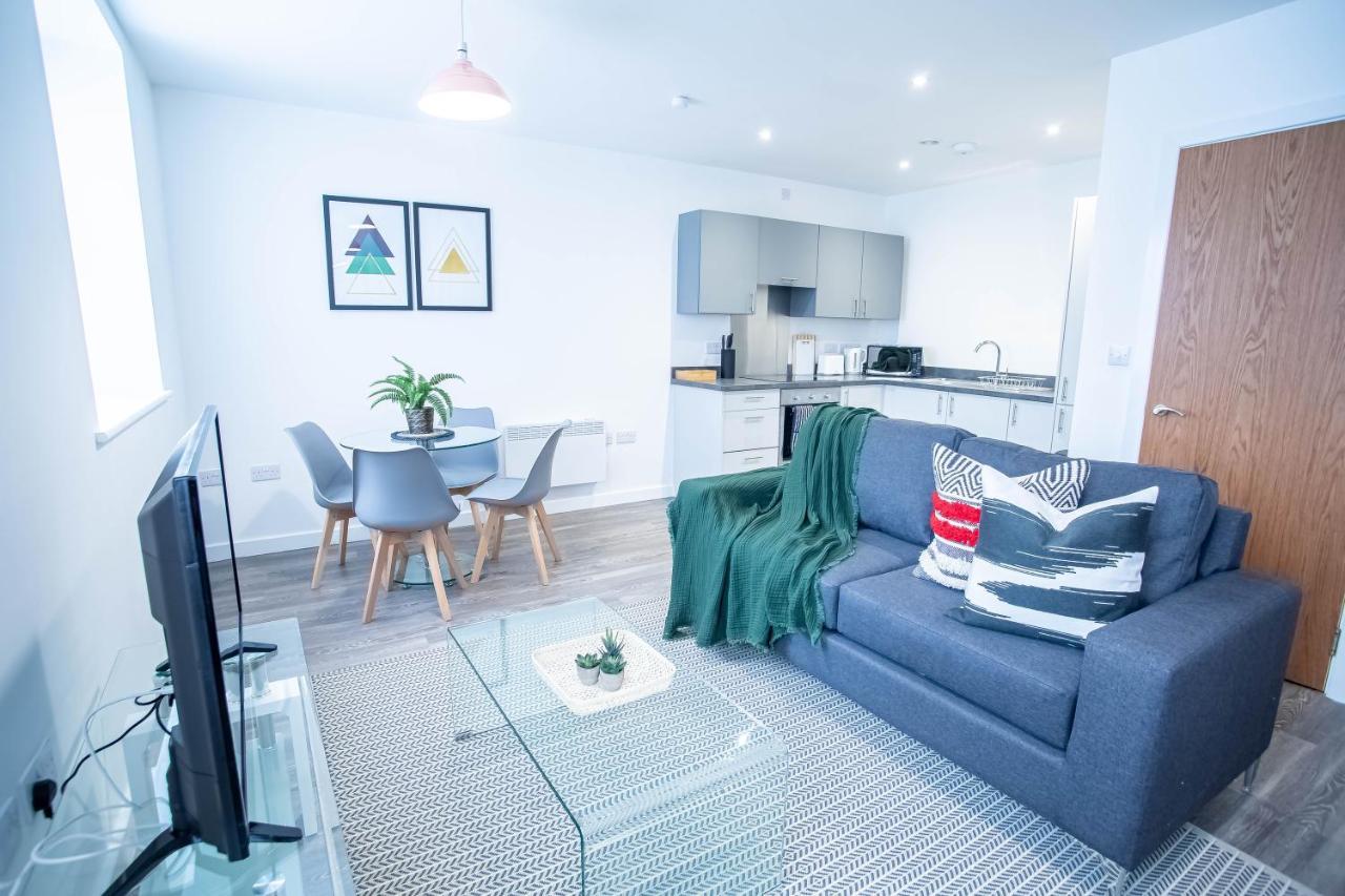 Luxury Apartments Available Next To Train Station - The Wallgate Apartments Wigan - Free Parking Dış mekan fotoğraf
