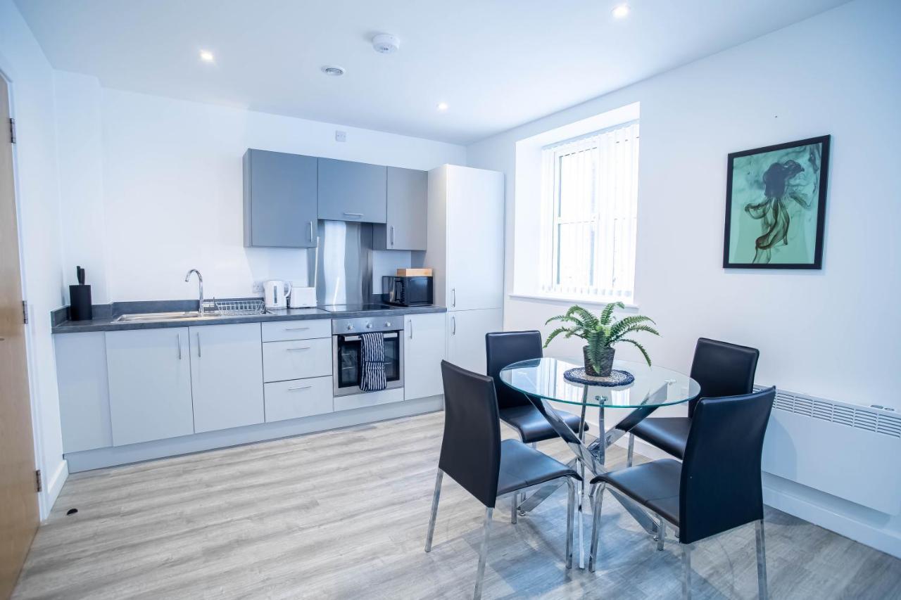 Luxury Apartments Available Next To Train Station - The Wallgate Apartments Wigan - Free Parking Dış mekan fotoğraf