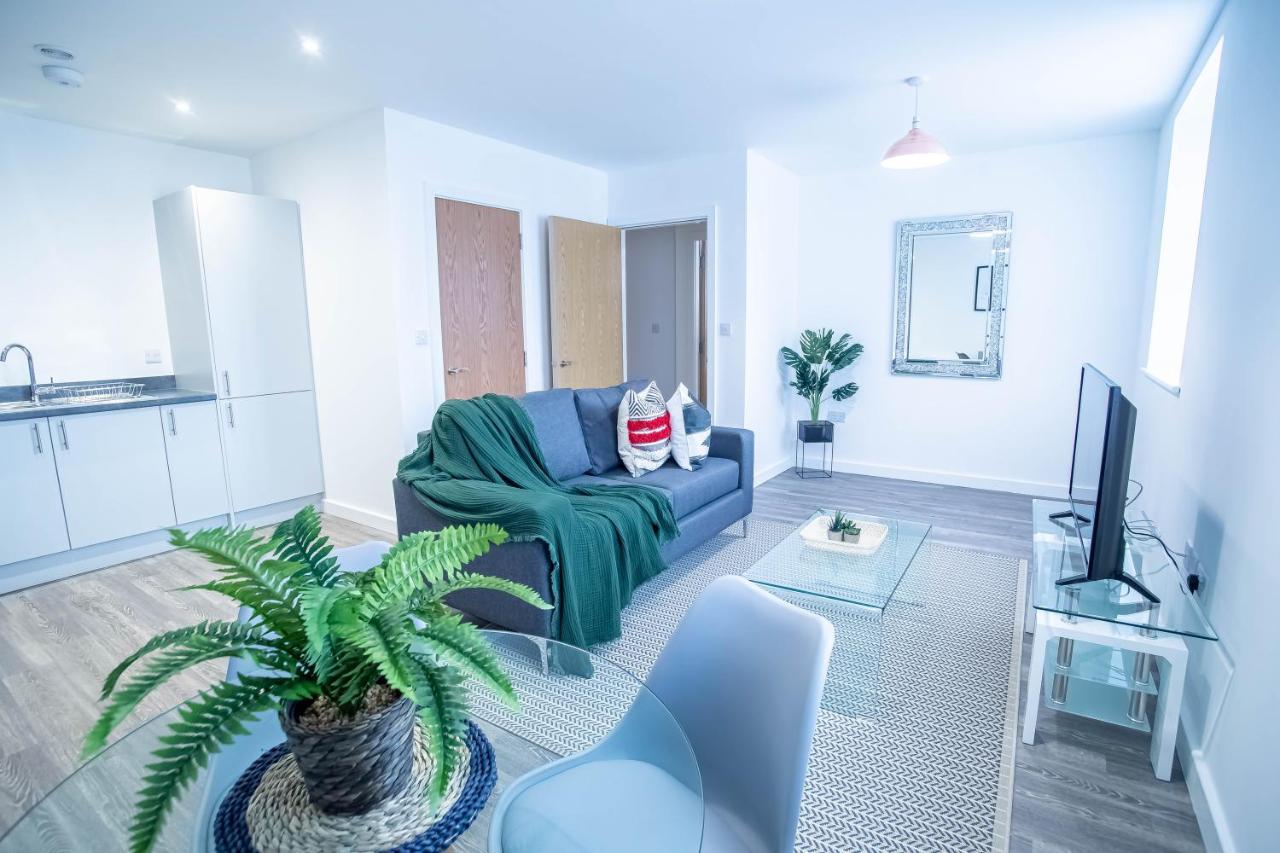 Luxury Apartments Available Next To Train Station - The Wallgate Apartments Wigan - Free Parking Dış mekan fotoğraf