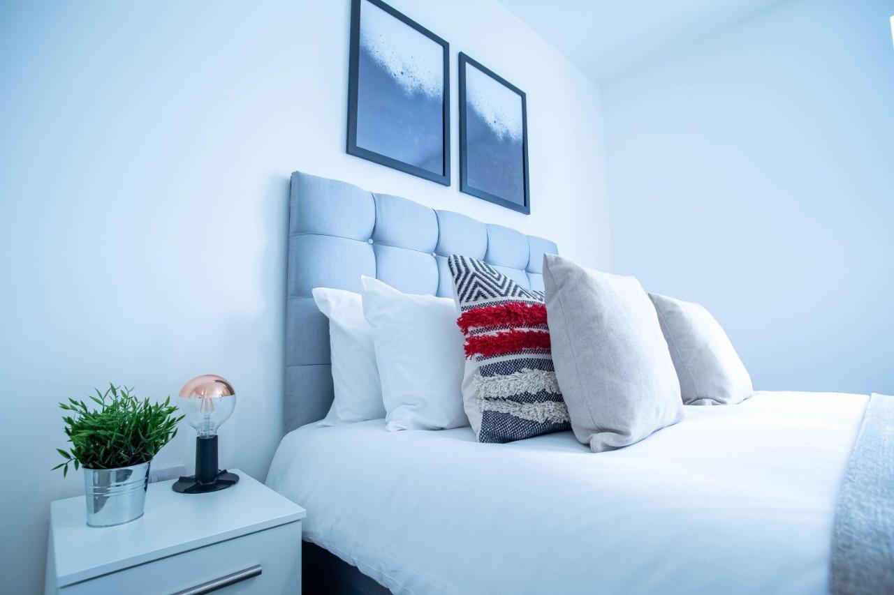 Luxury Apartments Available Next To Train Station - The Wallgate Apartments Wigan - Free Parking Dış mekan fotoğraf