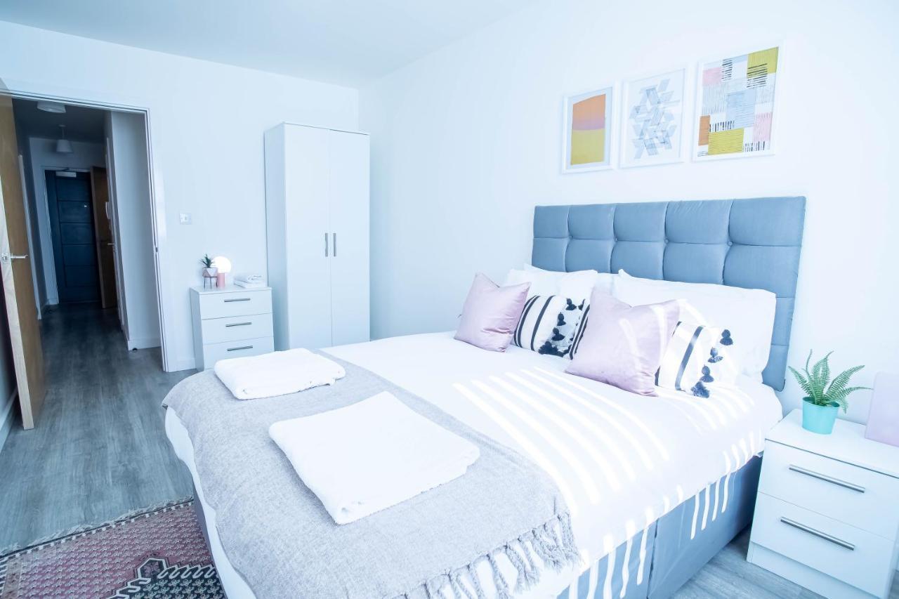 Luxury Apartments Available Next To Train Station - The Wallgate Apartments Wigan - Free Parking Dış mekan fotoğraf