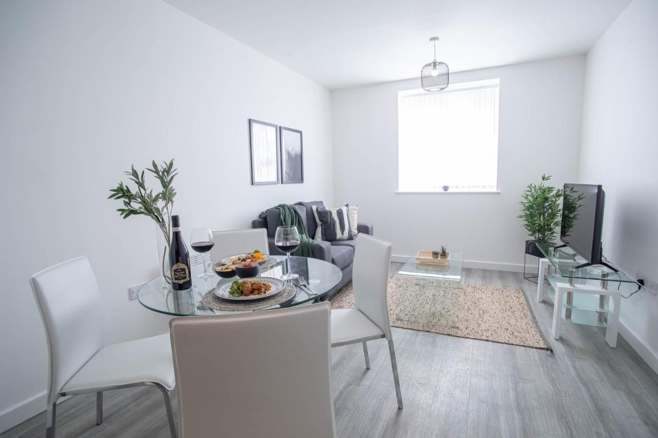Luxury Apartments Available Next To Train Station - The Wallgate Apartments Wigan - Free Parking Dış mekan fotoğraf